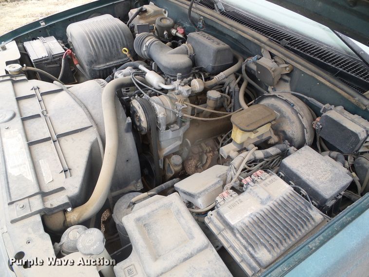 image for item DI5538 1996 GMC 1500 SL  Ext. Cab pickup truck