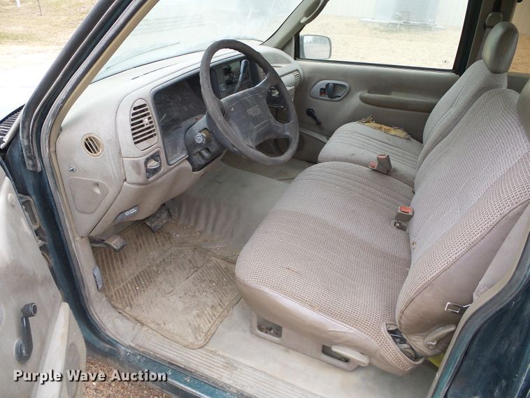 image for item DI5538 1996 GMC 1500 SL  Ext. Cab pickup truck