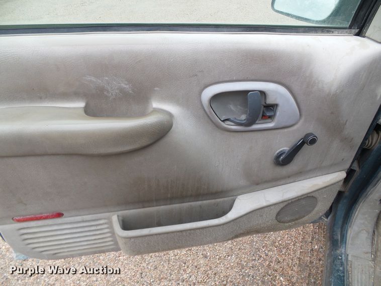 image for item DI5538 1996 GMC 1500 SL  Ext. Cab pickup truck