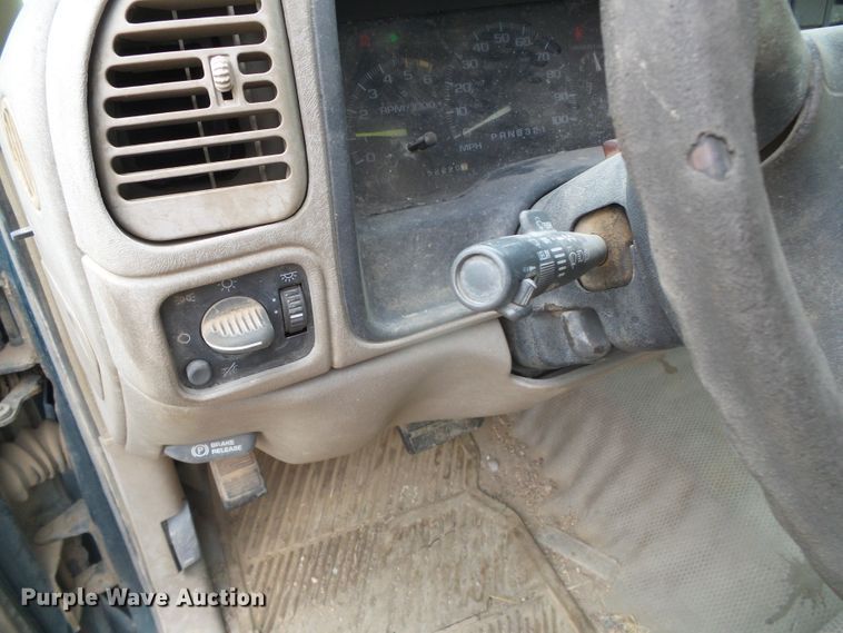 image for item DI5538 1996 GMC 1500 SL  Ext. Cab pickup truck