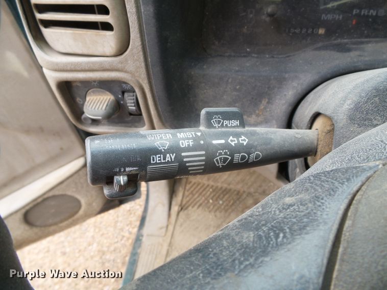 image for item DI5538 1996 GMC 1500 SL  Ext. Cab pickup truck