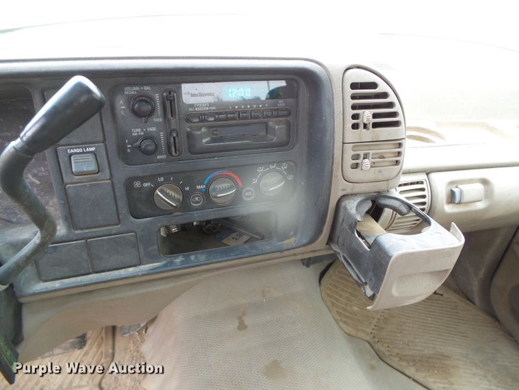 image for item DI5538 1996 GMC 1500 SL  Ext. Cab pickup truck