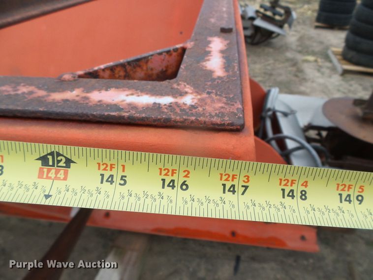 image for item DI5540 Fiberglass Spreader Co. 195 SK spreader