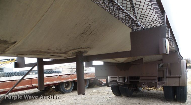 image for item DI5541 1959 Moser  tank trailer