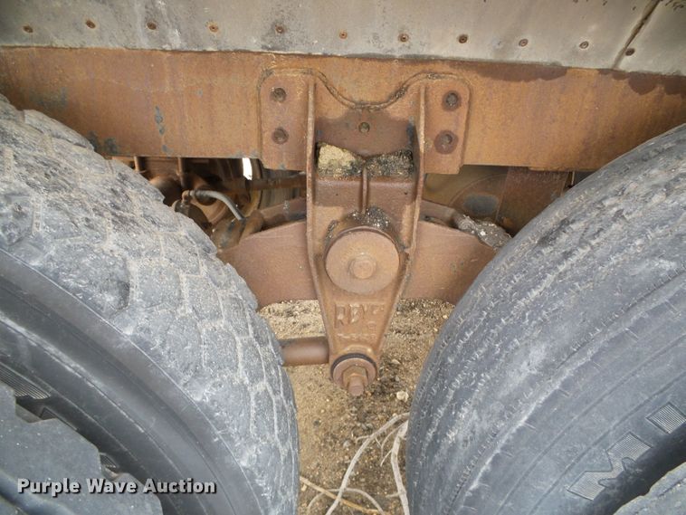 image for item DI5541 1959 Moser  tank trailer