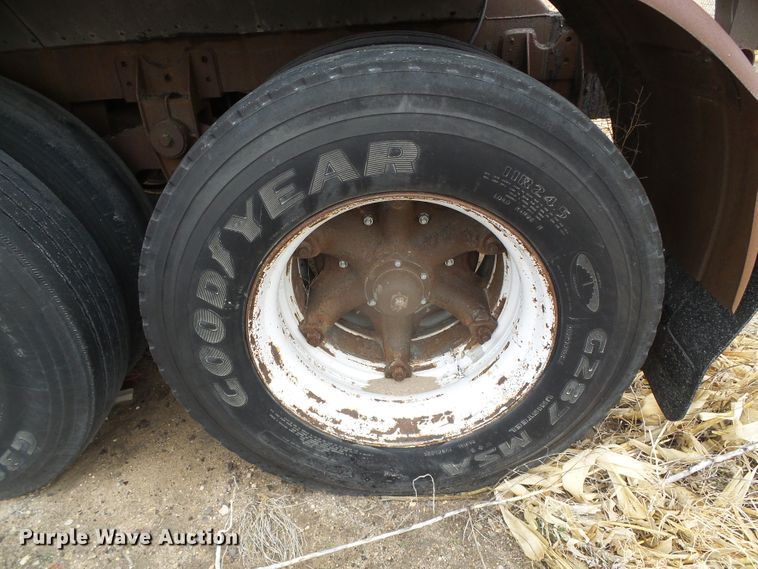 image for item DI5541 1959 Moser  tank trailer