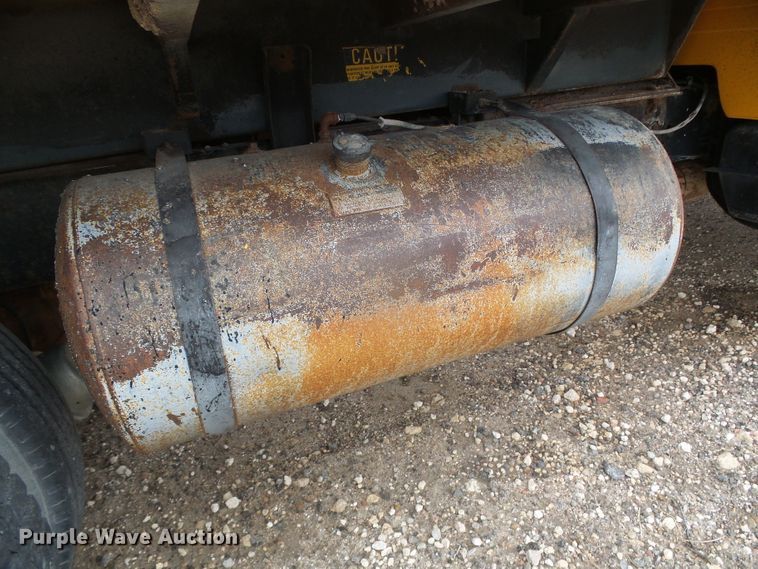 image for item DI5544 1977 Chevrolet C65  dump truck