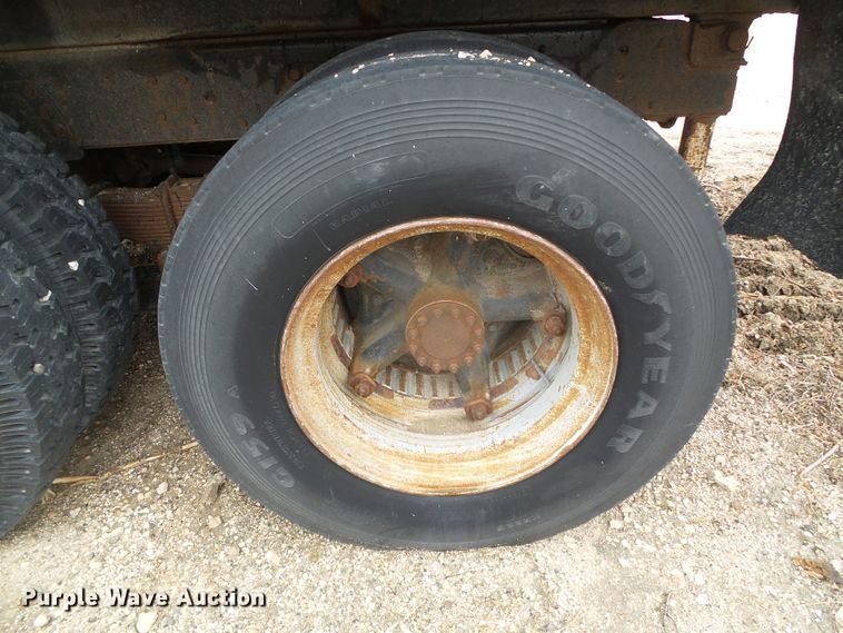 image for item DI5544 1977 Chevrolet C65  dump truck