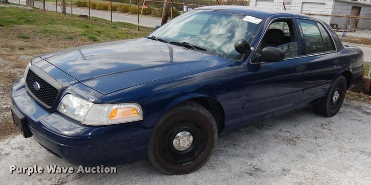 image for item DI6513 2003 Ford Crown Victoria Police Interceptor
