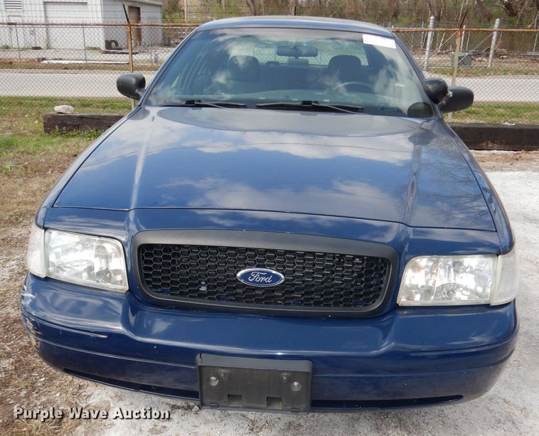 image for item DI6513 2003 Ford Crown Victoria Police Interceptor