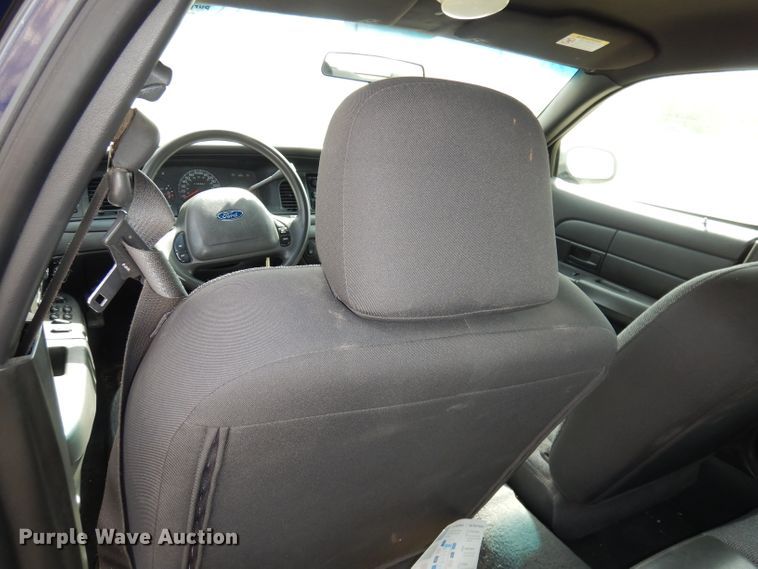 image for item DI6513 2003 Ford Crown Victoria Police Interceptor