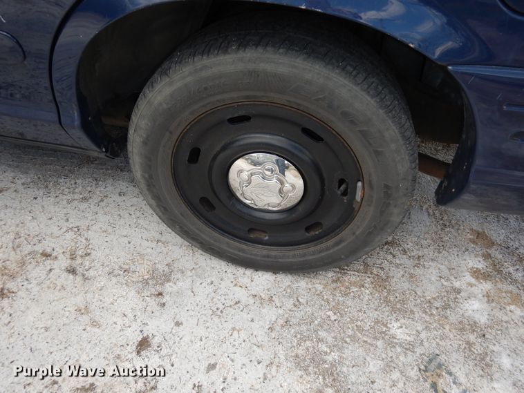 image for item DI6513 2003 Ford Crown Victoria Police Interceptor