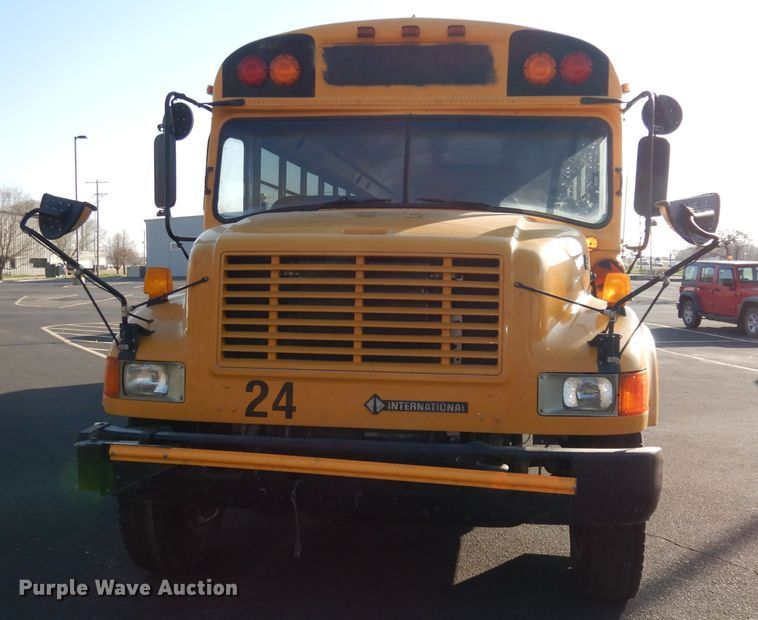 image for item DI6519 1995 International 3800  school bus