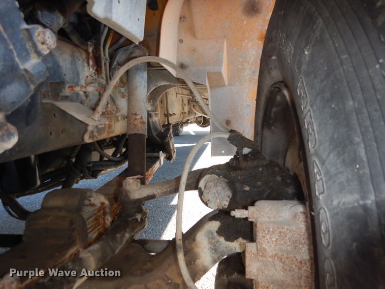 image for item DI6519 1995 International 3800  school bus