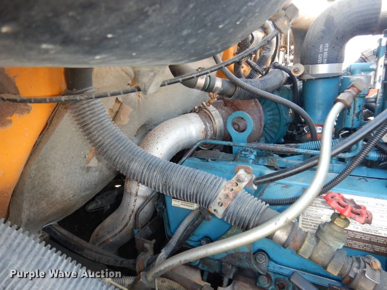 image for item DI6519 1995 International 3800  school bus