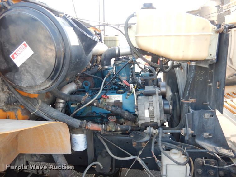 image for item DI6519 1995 International 3800  school bus