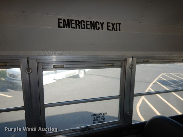 image for item DI6519 1995 International 3800  school bus