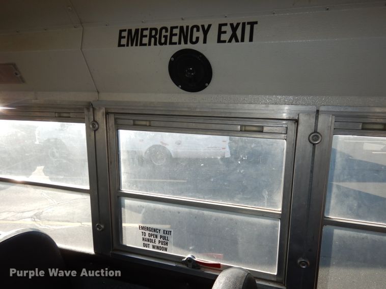 image for item DI6519 1995 International 3800  school bus