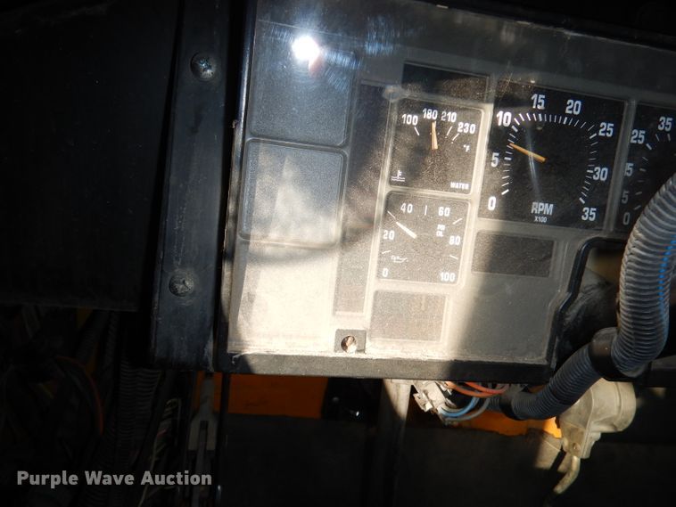 image for item DI6519 1995 International 3800  school bus