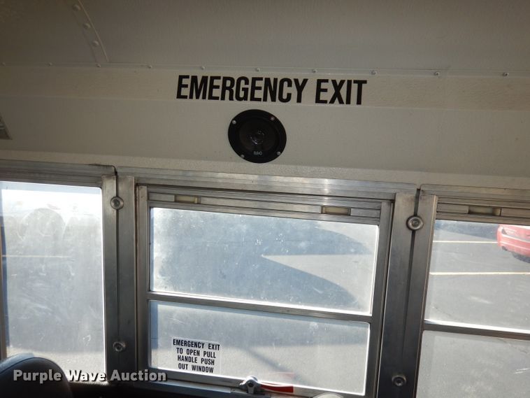 image for item DI6519 1995 International 3800  school bus