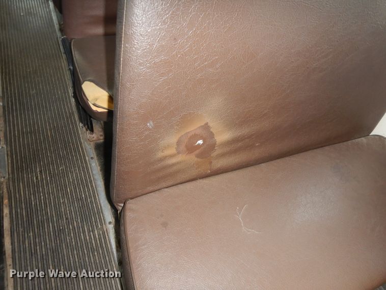 image for item DI6519 1995 International 3800  school bus