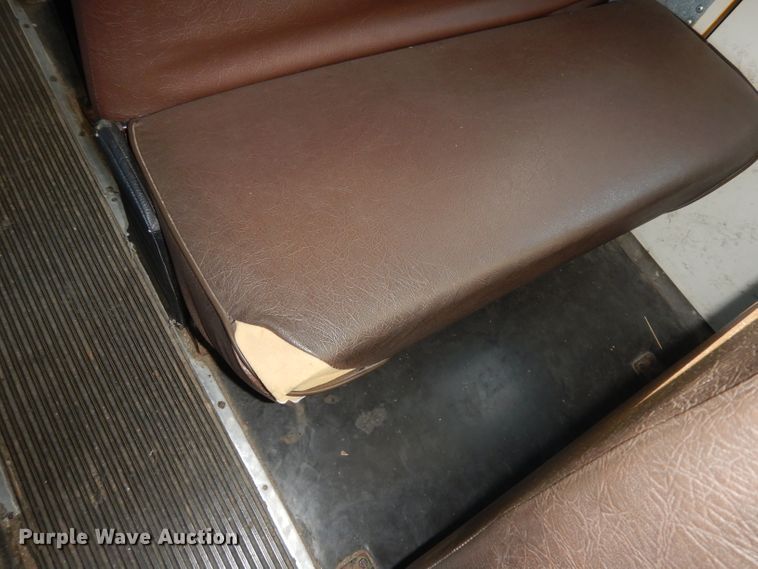 image for item DI6519 1995 International 3800  school bus