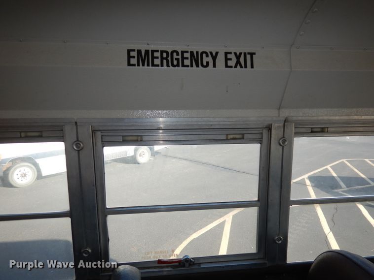 image for item DI6519 1995 International 3800  school bus