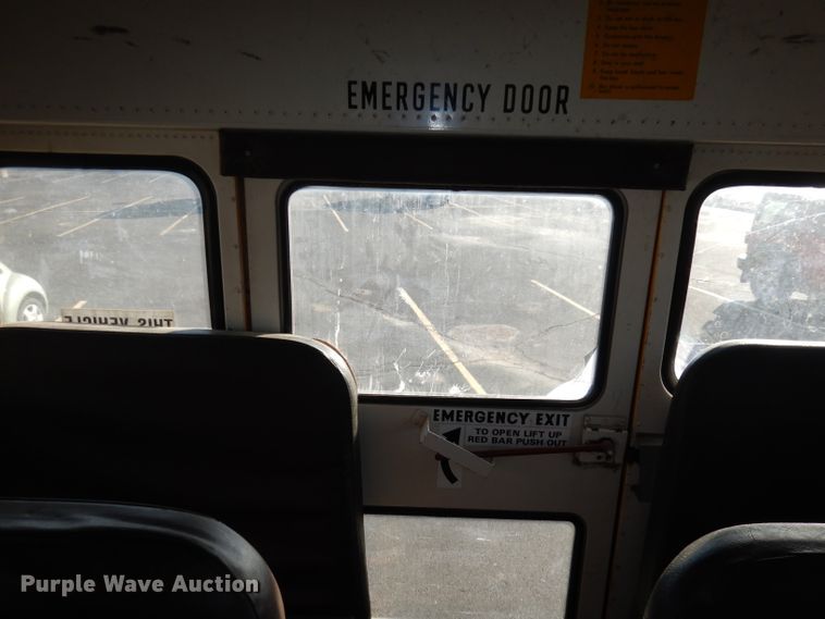 image for item DI6519 1995 International 3800  school bus