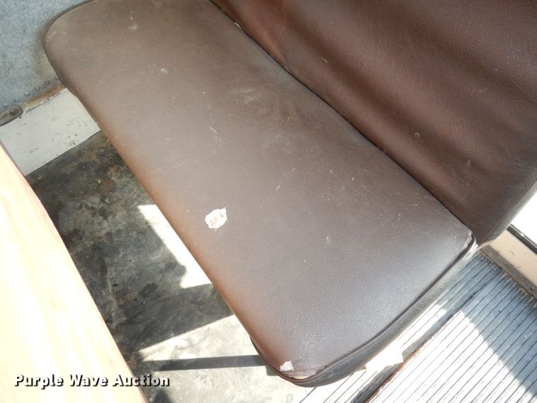 image for item DI6519 1995 International 3800  school bus