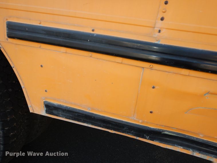 image for item DI6519 1995 International 3800  school bus