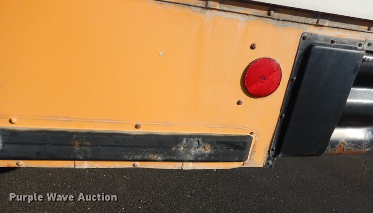 image for item DI6519 1995 International 3800  school bus
