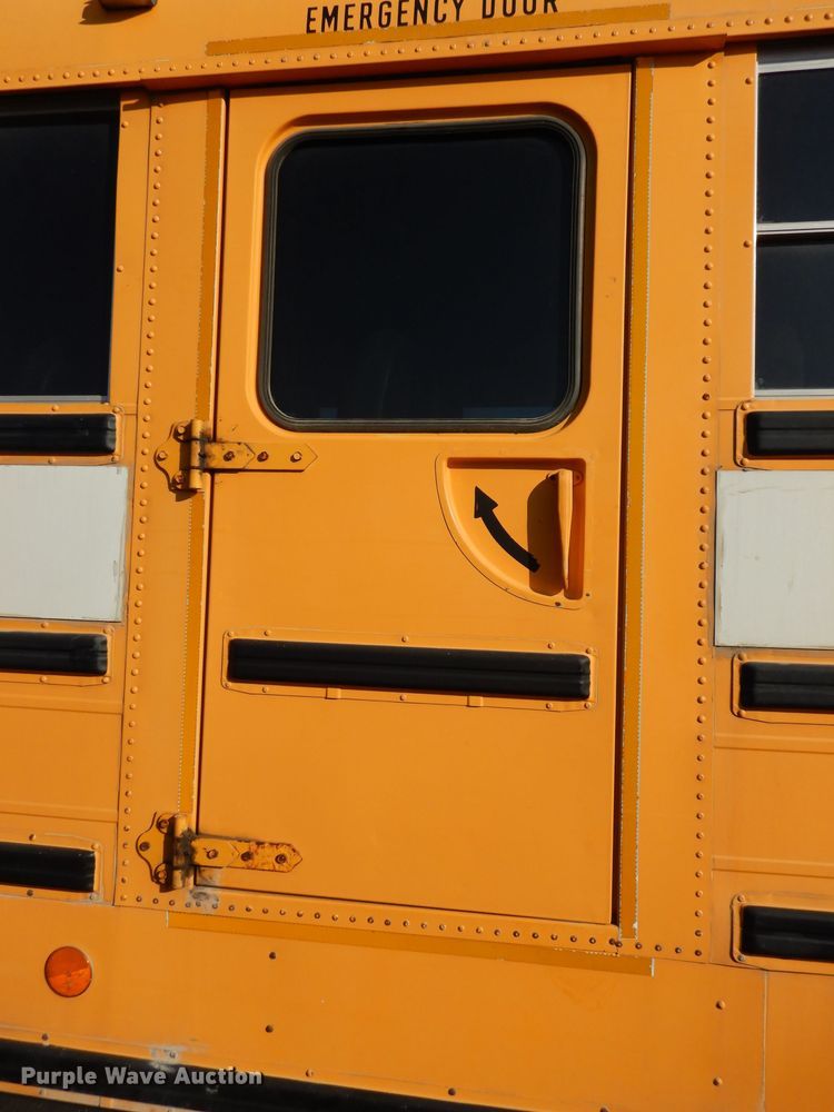 image for item DI6519 1995 International 3800  school bus
