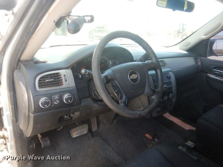 image for item DJ2225 2013 Chevrolet Tahoe Police  SUV