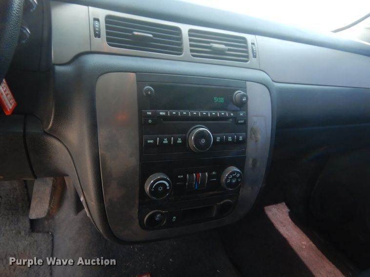 image for item DJ2225 2013 Chevrolet Tahoe Police  SUV