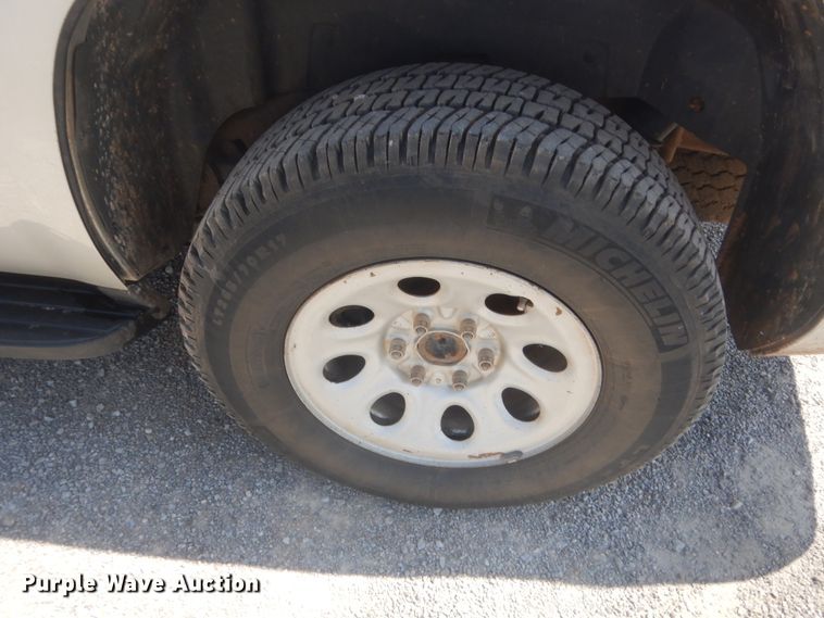 image for item DJ2225 2013 Chevrolet Tahoe Police  SUV