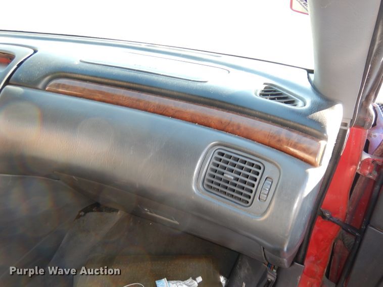 image for item DJ2812 2000 Toyota Camry Solara