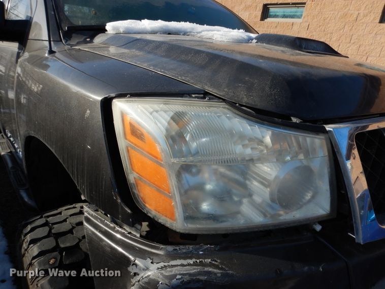 image for item DJ2846 2004 Nissan Titan  King Cab pickup truck