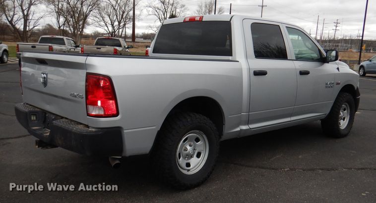 image for item DJ2959 2017 Dodge Ram 1500  Crew Cab pickup truck