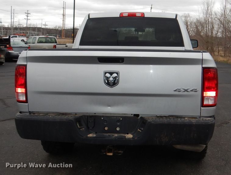 image for item DJ2959 2017 Dodge Ram 1500  Crew Cab pickup truck