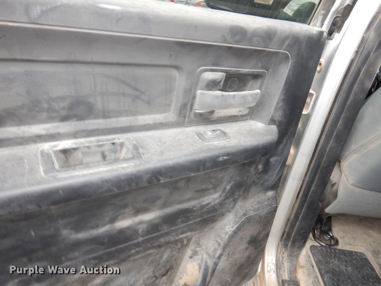 image for item DJ2959 2017 Dodge Ram 1500  Crew Cab pickup truck