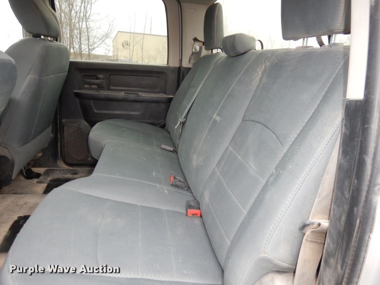 image for item DJ2959 2017 Dodge Ram 1500  Crew Cab pickup truck