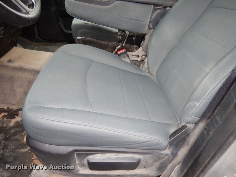 image for item DJ2959 2017 Dodge Ram 1500  Crew Cab pickup truck