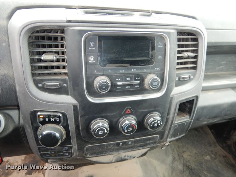 image for item DJ2959 2017 Dodge Ram 1500  Crew Cab pickup truck