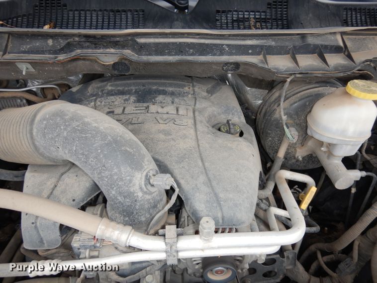 image for item DJ2959 2017 Dodge Ram 1500  Crew Cab pickup truck