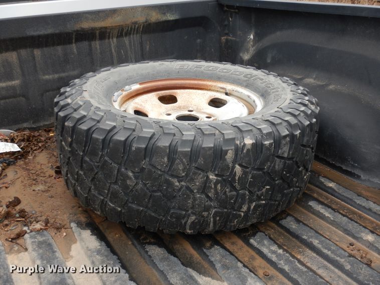 image for item DJ2959 2017 Dodge Ram 1500  Crew Cab pickup truck