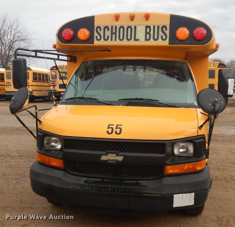 image for item DJ2968 2007 Chevrolet G3500  school bus