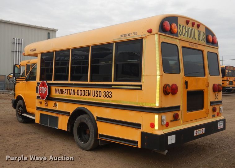 image for item DJ2968 2007 Chevrolet G3500  school bus