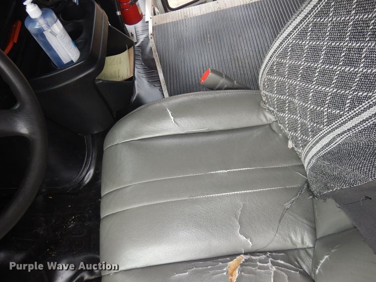 image for item DJ2968 2007 Chevrolet G3500  school bus