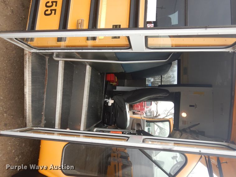 image for item DJ2968 2007 Chevrolet G3500  school bus