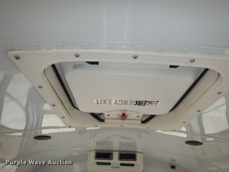 image for item DJ2968 2007 Chevrolet G3500  school bus